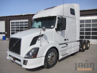 2009 Volvo VNL T/A Conventional w/ Sleeper