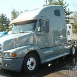 2007 Freightliner Columbia 120 T/A Conventional w/ Sleeper