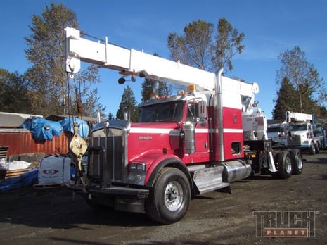 National Straight Boom on 2009 Kenworth W900 T/A Truck