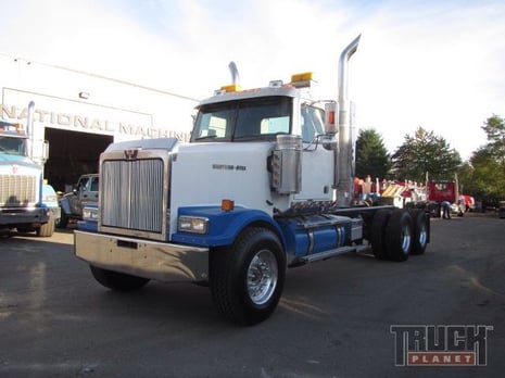 2007 Western Star 4900FA Cab & Chassis